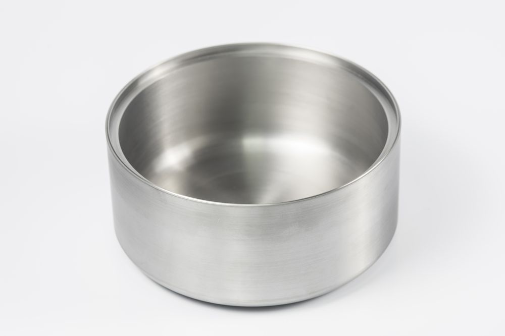 Molybdenum and tungsten hot zone